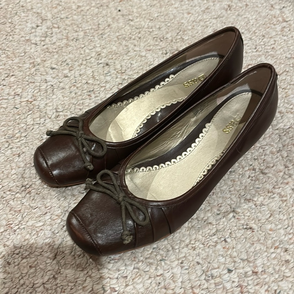 Bass heels
